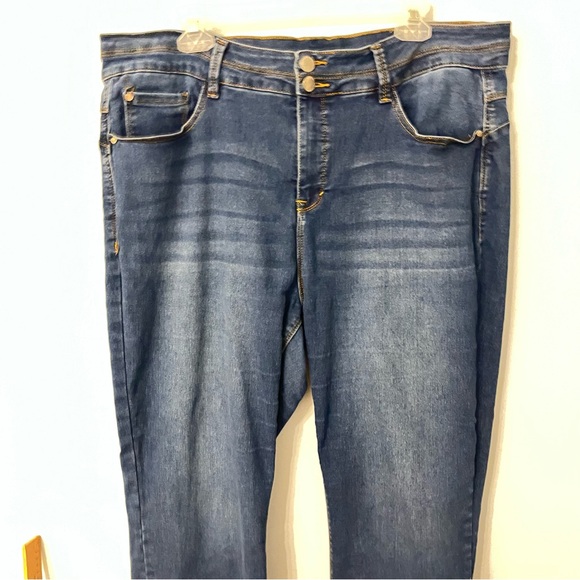 Curve Appeal Size 20 W Boot Cute High Rise Medium Wash - Picture 3 of 10